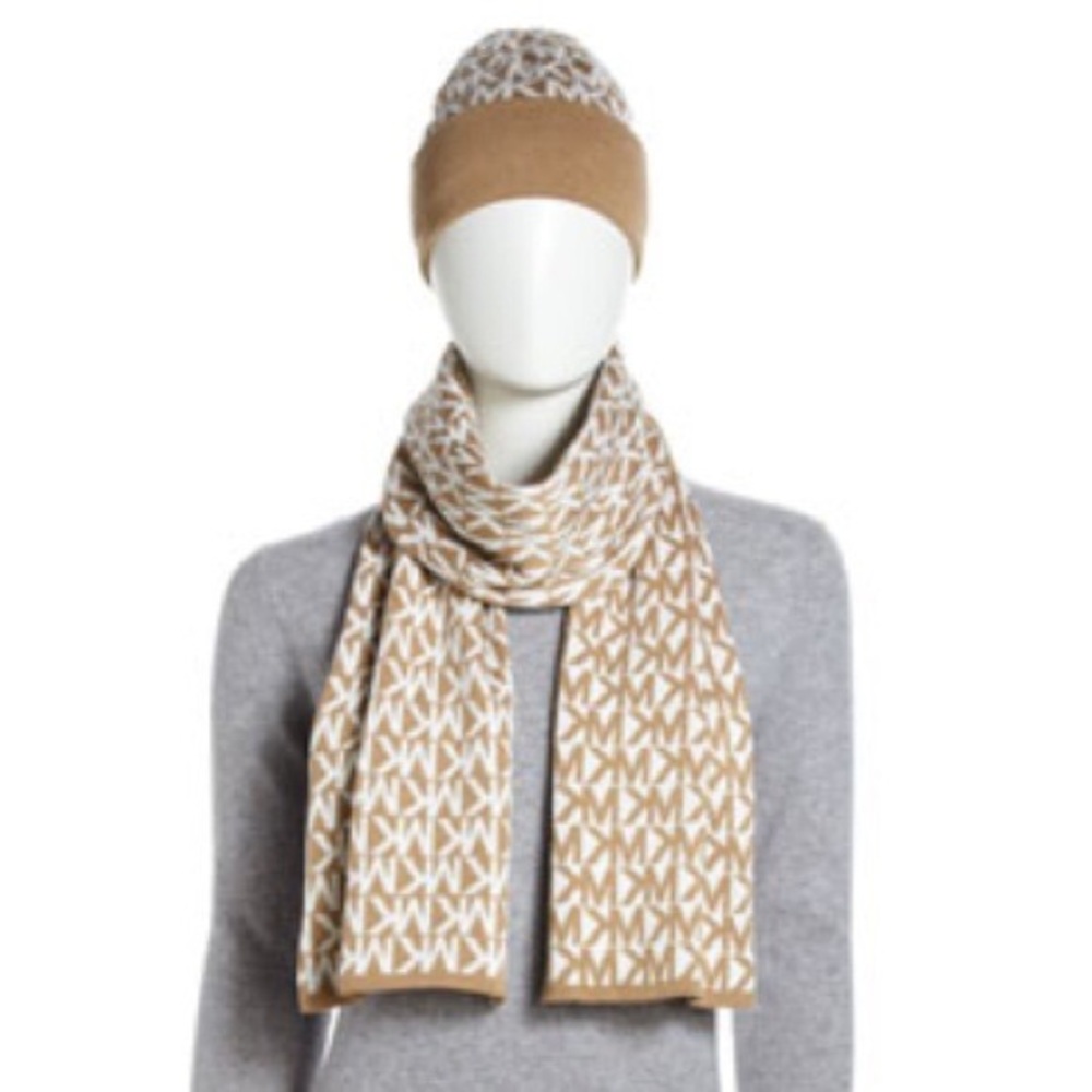 Michael Kors scarf